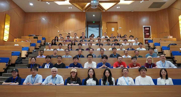 The 11th Sino-Russia Conference on Knot Theory and Related Topics  The 11th Sino-Russia Conference on Knot Theory and Related Topics