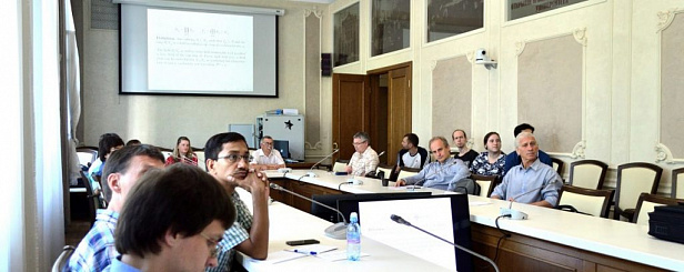 Группы и квандлы в маломерной топологии 2018