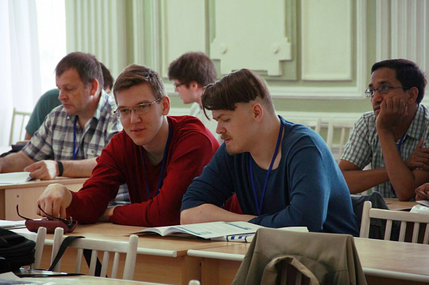 Группы и квандлы в маломерной топологии 2019