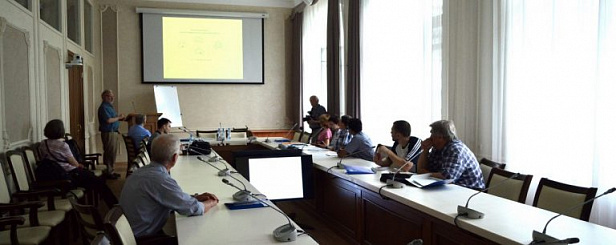 Группы и квандлы в маломерной топологии 2018