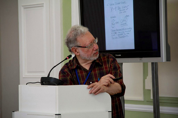 Группы и квандлы в маломерной топологии 2019